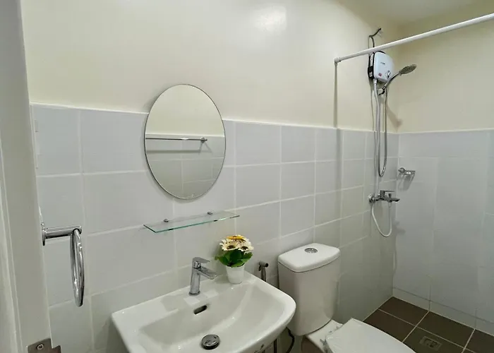 Aparthotel Raph Staycation Near Mactan Newtown